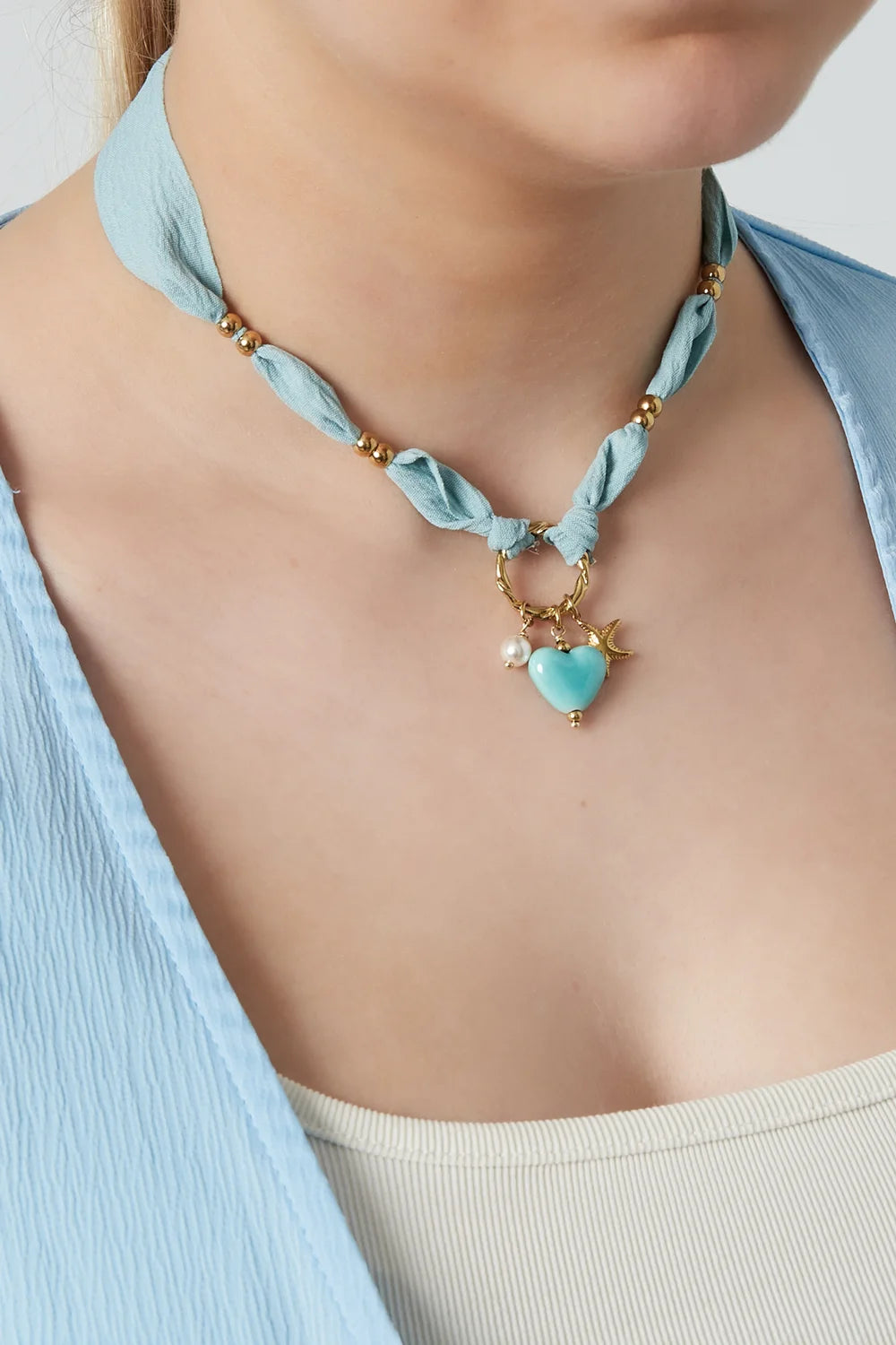 Flower Necklace - sky blue